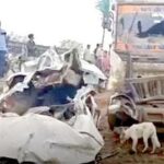 Road Accident News शादी समारोह से लौट रहे परिवार की कार पर पलटा सीमेंट से भरा ट्रॉला, 9 की मौत
